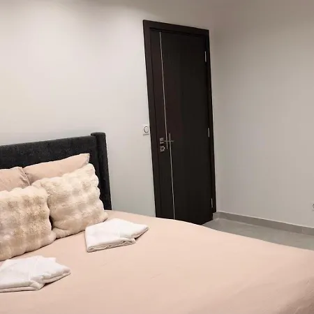 T4 Luxe Apartament *