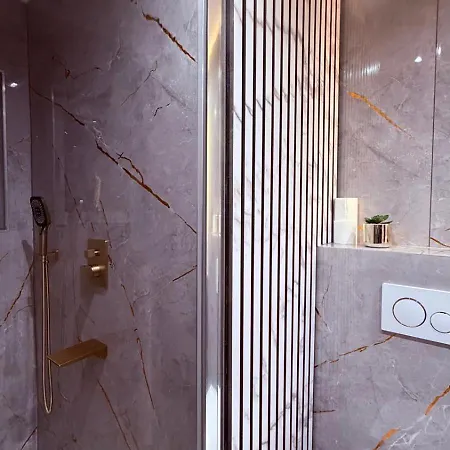 T4 Luxe Apartment